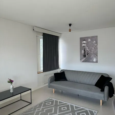 Hostel400kokkola Kolmio Hollihaka Daire *